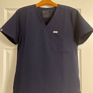 Catarina™ One-Pocket Scrub Top Figs Navy